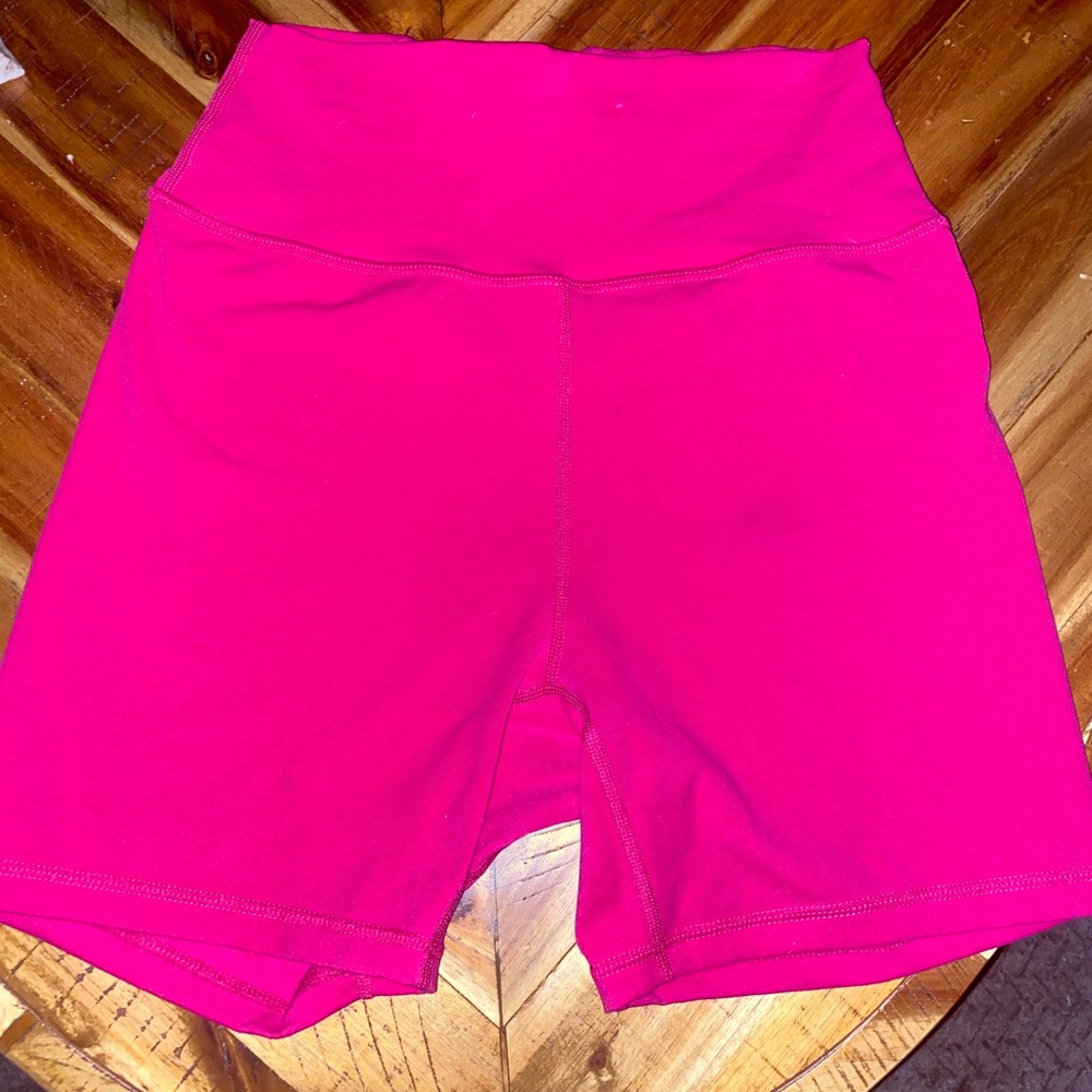 BuffBunny Live Short